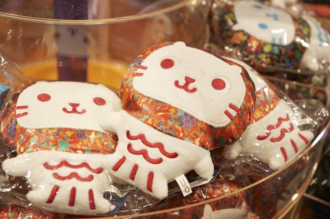 Merlion-themed merchandise catered at the Pick & Mix segment.